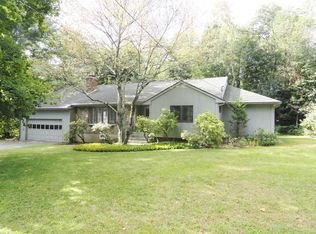 14 Dick Dr, Worcester, MA 01609