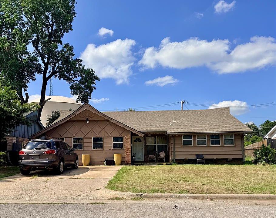 1st image of 3917 NW 52nd St