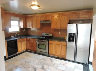 20 Kossuth St #3, Newark, NJ 07105