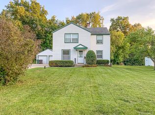 13111 W Honey Ln, New Berlin, WI 53151
