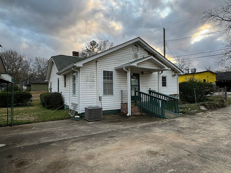 2nd image of 403 E Tinsley St #1