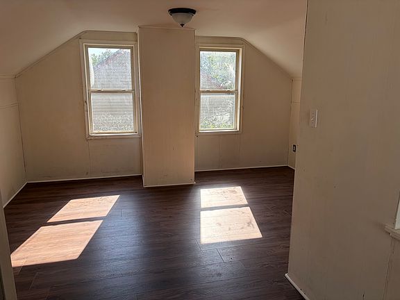4th image of 26711 Carlysle St