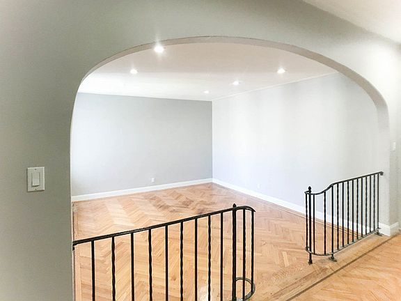 2nd image of 610 W 174th St APT 5C