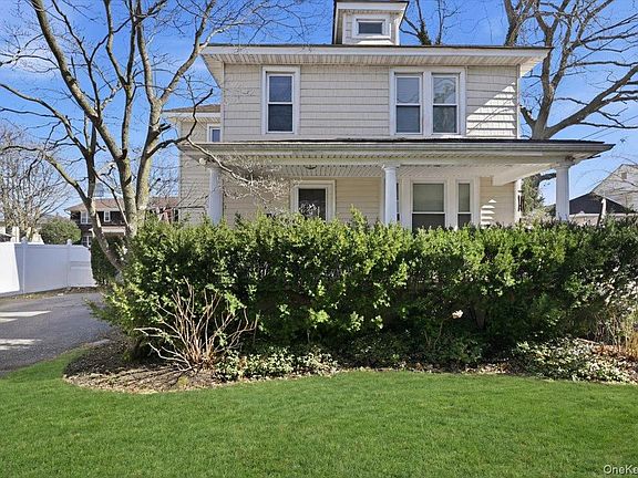 3rd image of 1165 Meadowbrook Road