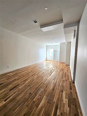 2nd image of 193-12 Linden Blvd #1
