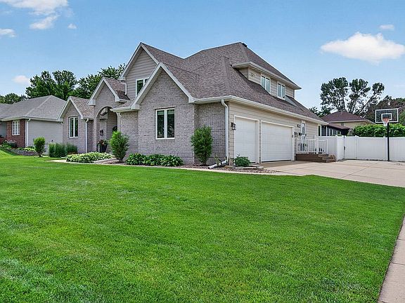 2nd image of 4900 Singing Hills Blvd