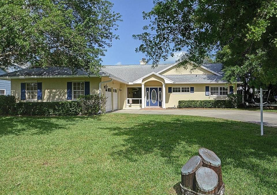 1st image of 2244 5th Ct SE