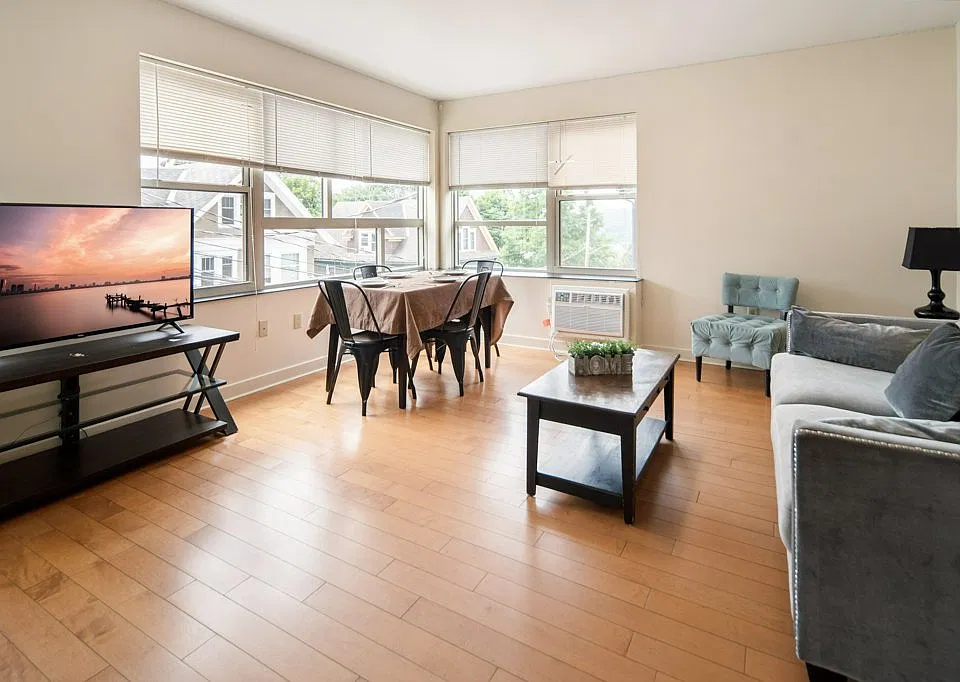 116 Catherine St #2