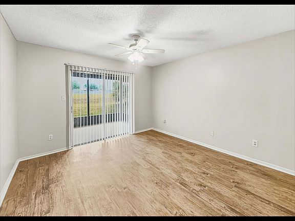 3rd image of 241 Rock Springs Dr