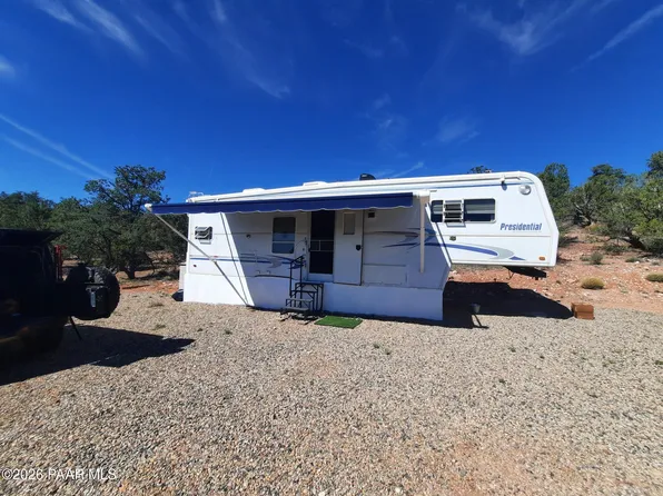 261 W Titan Ranch Rd, Seligman, AZ 86337