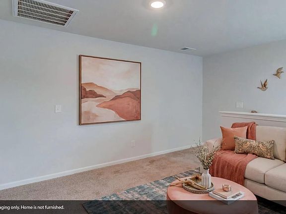 5th image of 3075 Hallsdale Dr