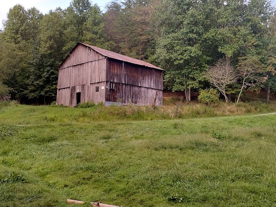 2nd image of 2839 Teges Creek Rd