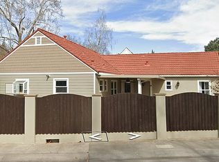 2931 Land Park Dr, Sacramento, CA