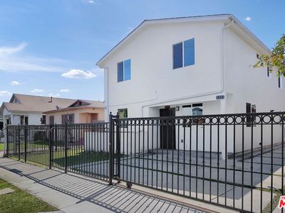 320 E 55th St, Los Angeles, CA, 90011