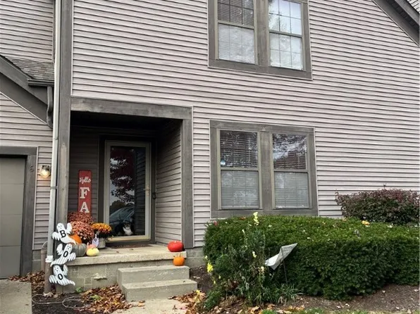 4032 Saint Andrews Ct APT 6, Canfield, OH 44406