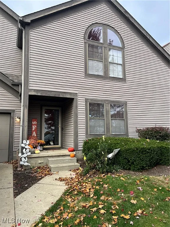 4032 Saint Andrews Ct APT 6 photo 1