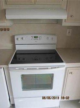5th image of 665 NE 195th St APT 328