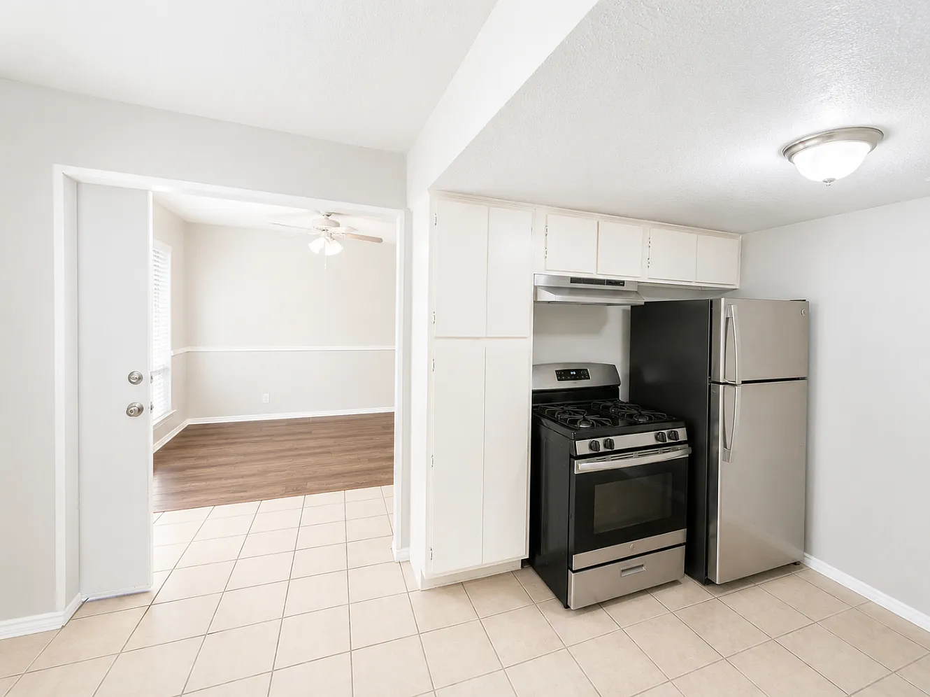 1 bed, 650 sqft, $980 — Photo 3