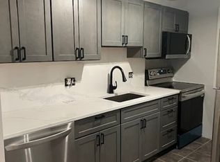 400 Governors Dr APT 10, Winthrop, MA 02152