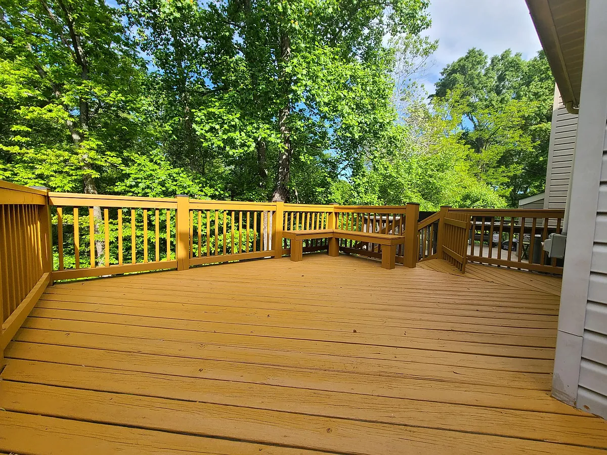 Building Photo - 2718 Thornbrook Ct