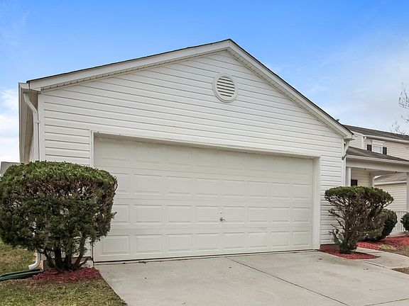 3rd image of 8145 Rosberg Ln