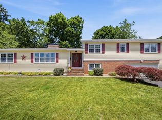 494 Laurel St, Manchester, NH 03103