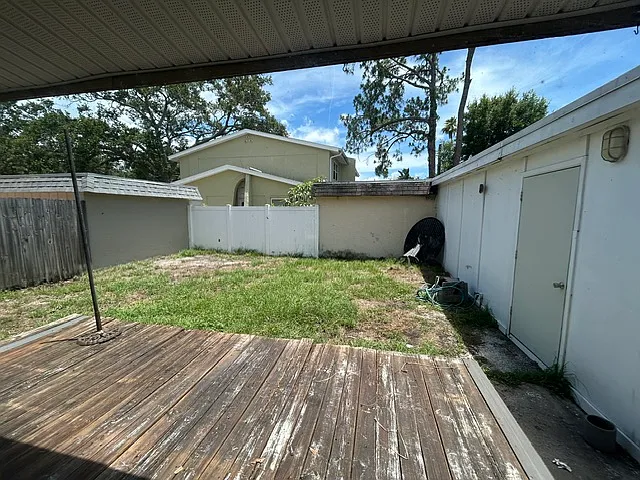 1989 Madrid Ct N — Photo 19