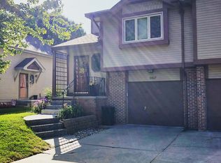6607 S 108th Ave, Omaha, NE 68137