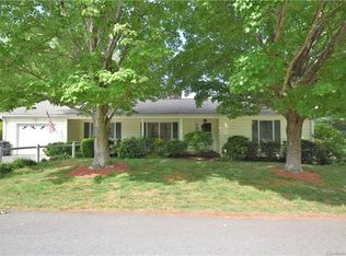 81 Harrell Dr, Lake Junaluska, NC 28745
