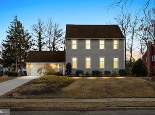 848 Waterford Dr, Delran, NJ 08075