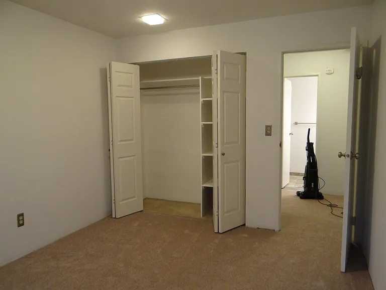 2nd Bedroom with large closet