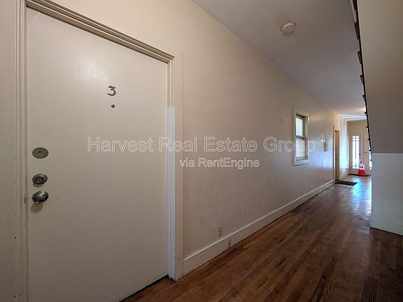 2nd image of 460 S 6th St APT 3