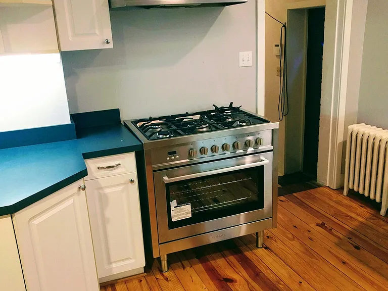 317 S Washington St — Photo 8