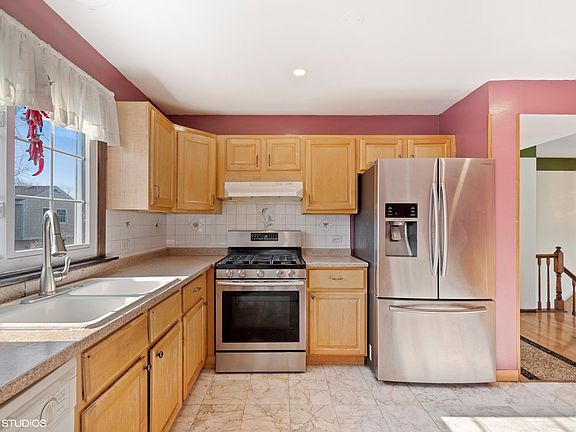 5th image of 1920 Williamsburg Dr