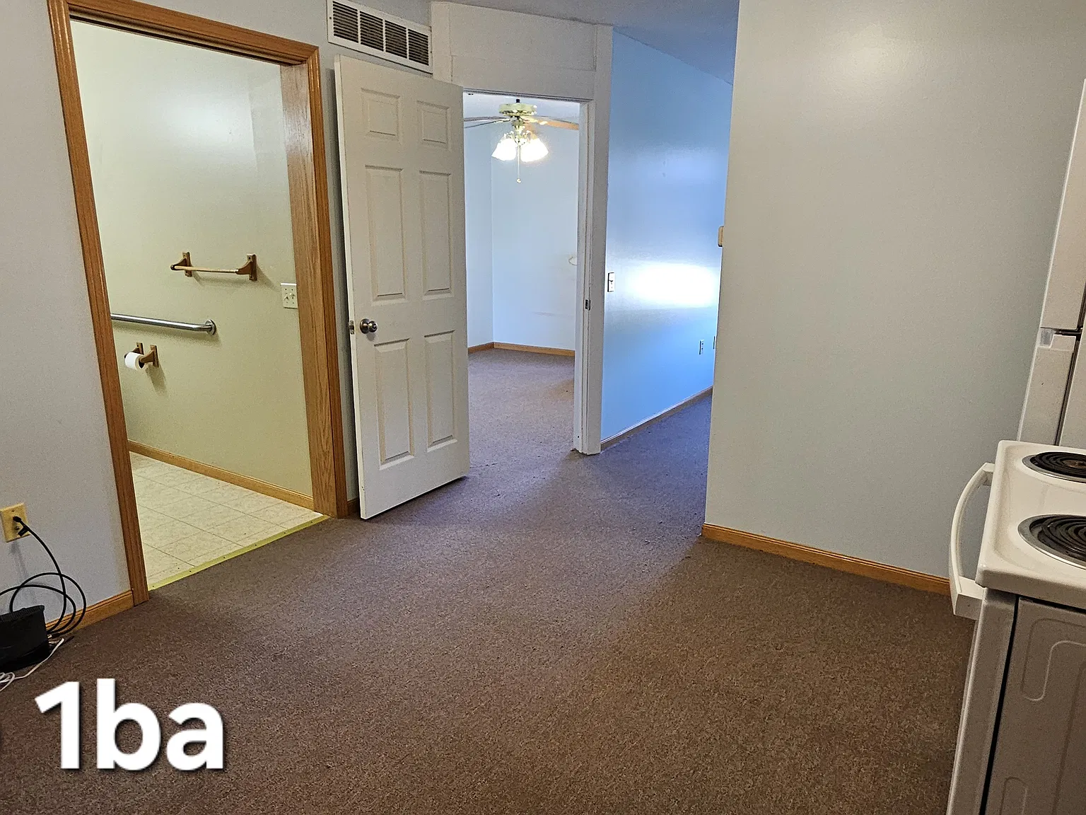1 bed, 600 sqft, $800 — Photo 2