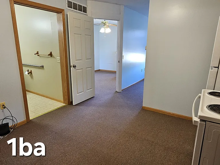 1505 Linn St #A10 — Photo 2