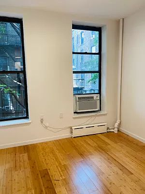 2nd image of 43 Carmine St APT 2