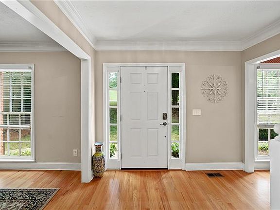 4th image of 1365 Twin Bridge Ln