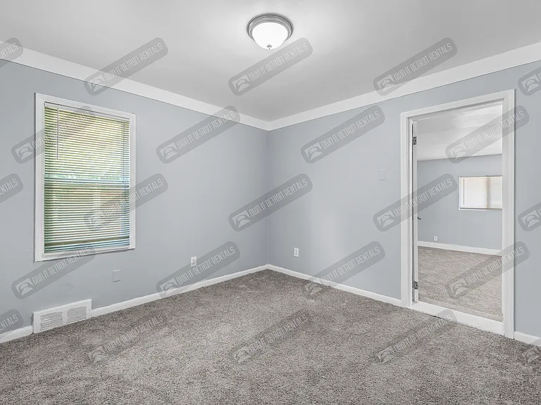 13917 Rossini Dr — Photo 6