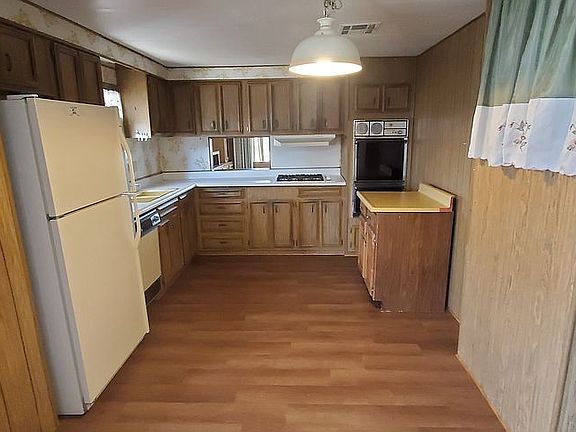 3rd image of 7132 Carbine Ct NE