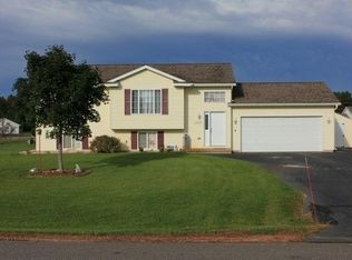 2267 Crystal View Dr, Kronenwetter, WI 54455