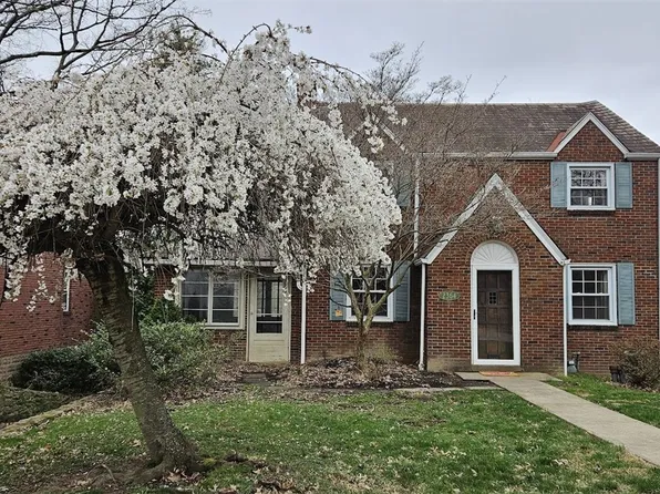2364 Hollywood Dr, Pittsburgh, PA 15235
