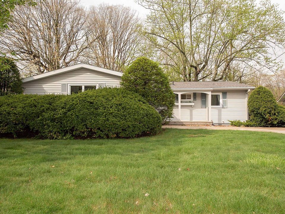 1st image of 136 Seminole Dr