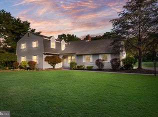 5 Buttonwood Dr, Pilesgrove, NJ 08098