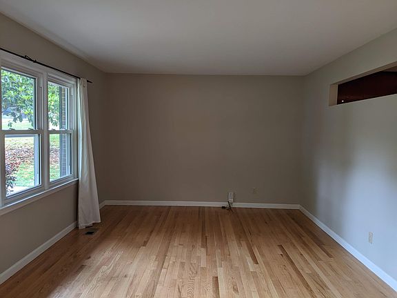 5th image of 917 Clarion Dr