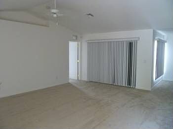 5th image of 1131 Rachel St E
