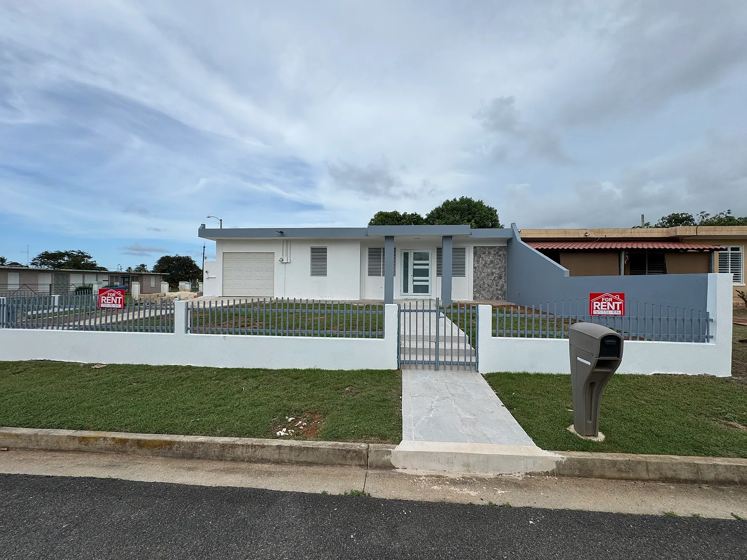 3 bed, 1917 sqft, $2,900 — Photo 1