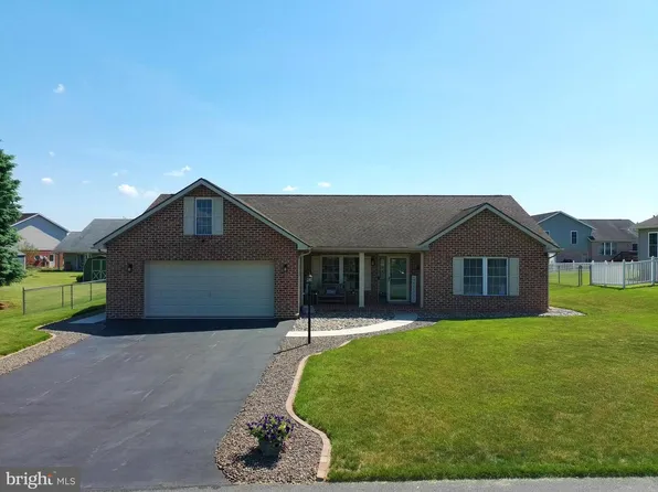 336 Suelinn Dr, Chambersburg, PA 17201