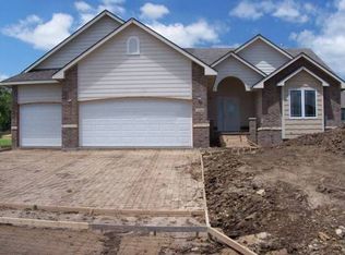 2135 Prairie View Ct, El Dorado, KS 67042