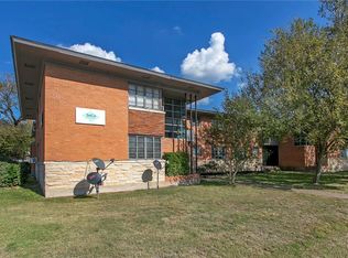 2105 S College Ave, Bryan, TX 77801